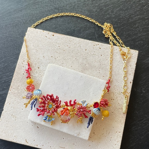 Les NEREIDES Colorful Coral Reef Necklace - Picture 10 of 10